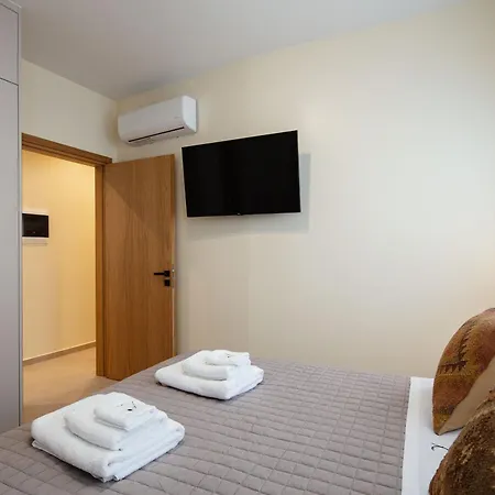 7 Luxury Rethymno (Crete)