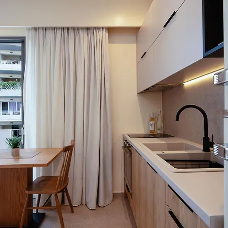 7 Luxury Apartment *