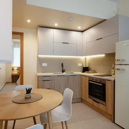 7 Luxury Apartamento Rétino